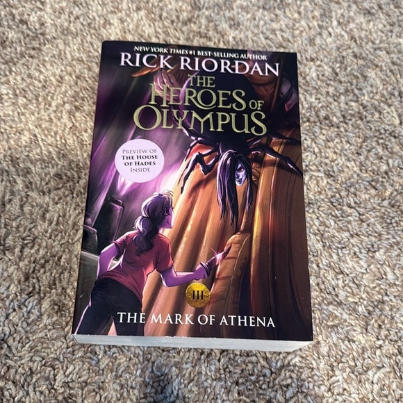 The Heroes of Olympus: The Mark of Athena Book 3 - Picture 2 of 5